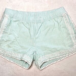 Vineyard Vines shirts with lace-like trim, size XS